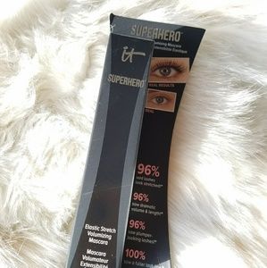 IT Superhero Elastic Stretch Volumizing Mascara